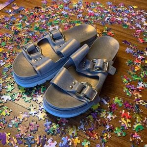 J SLIDES Shimmery Gold Leather Buckle Slide 9